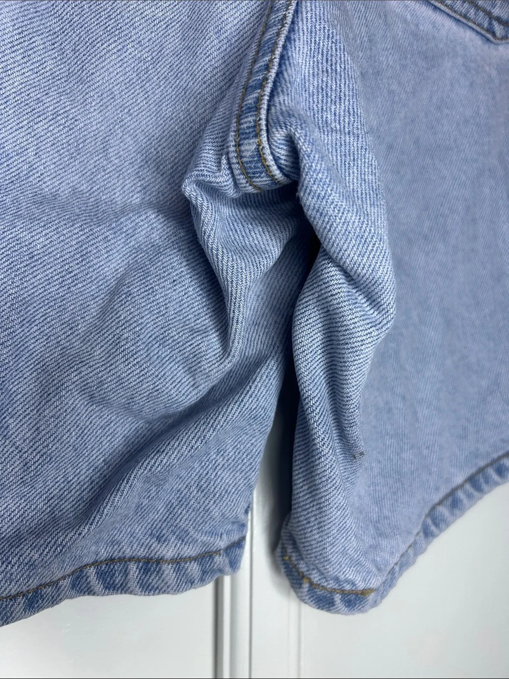 Vintage 90s Levi's Light Wash Denim Shorts | High Rise Mom Shorts | Orange Tab - Picture 12 of 12